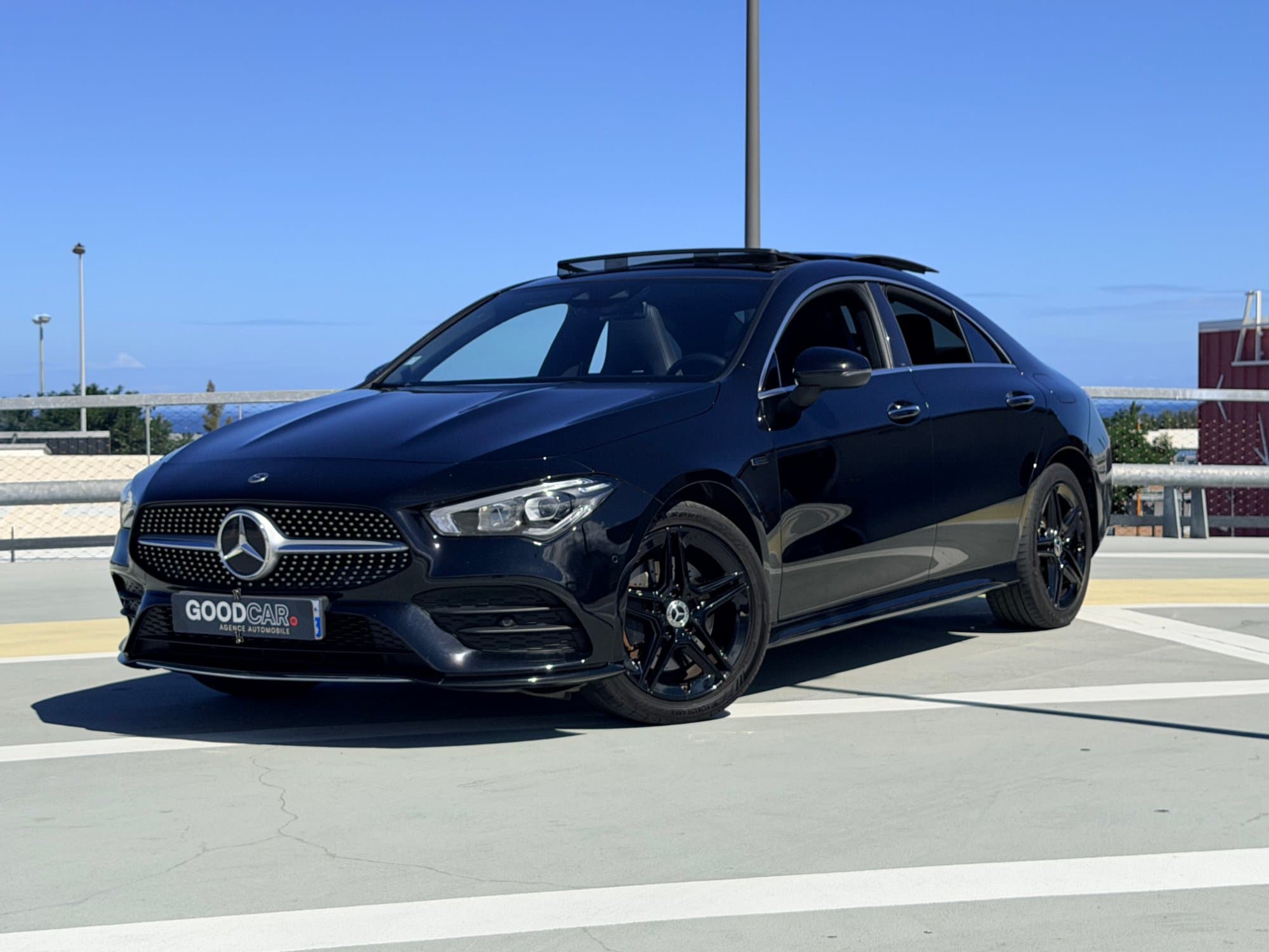 MERCEDES CLA 250e AMG Line — photo 1 sur 10